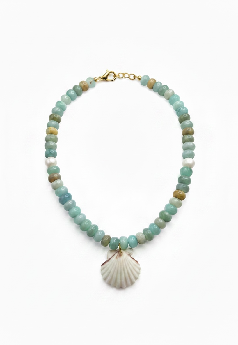 Scallop Shell Coastal Necklace